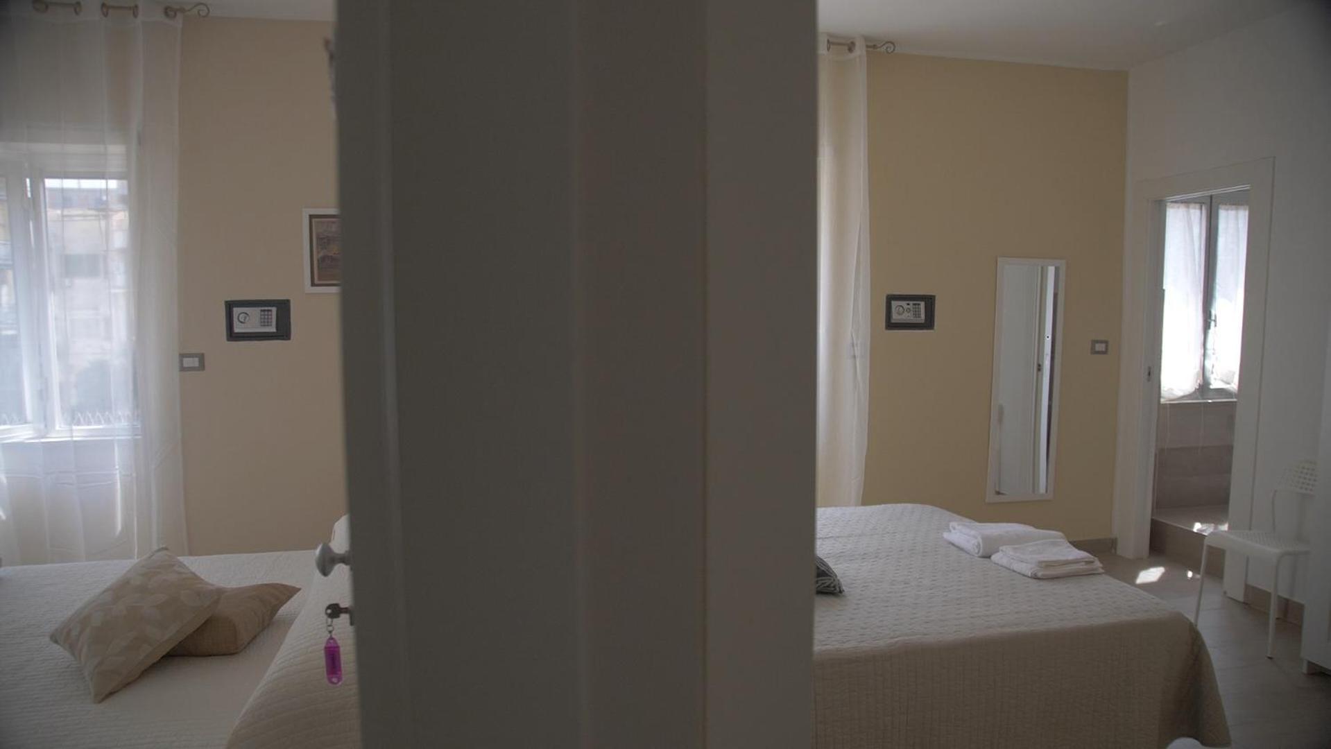 Binario 2 Hotel San Giorgio a Cremano Eksteriør billede