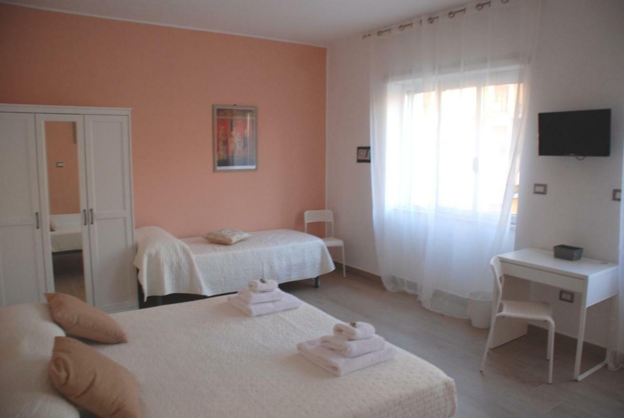 Binario 2 Hotel San Giorgio a Cremano Eksteriør billede
