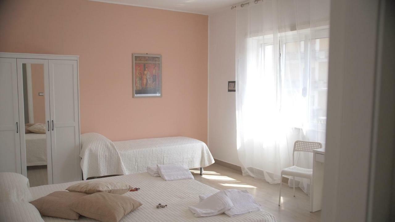 Binario 2 Hotel San Giorgio a Cremano Eksteriør billede